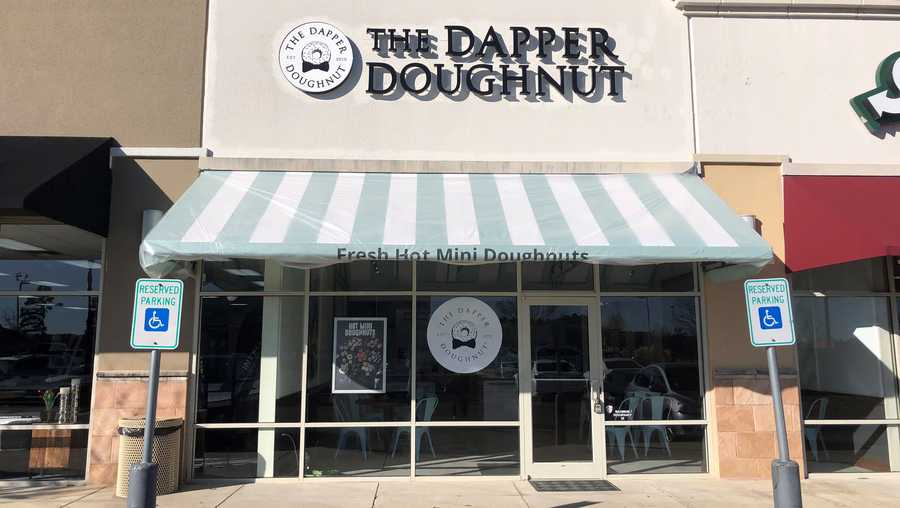 The Dapper Doughnut Franchise: Hot Mini Donuts with Flexible Formats